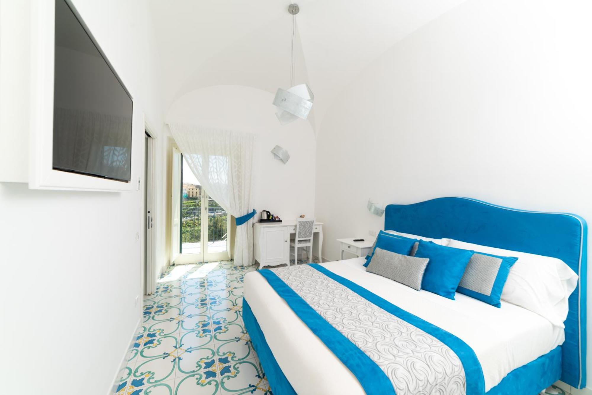 Suites In The Amalfi Coast - Guesthouse With Terrace Near Amalfi - Breathtaking View Of Ravello Scala Exterior photo