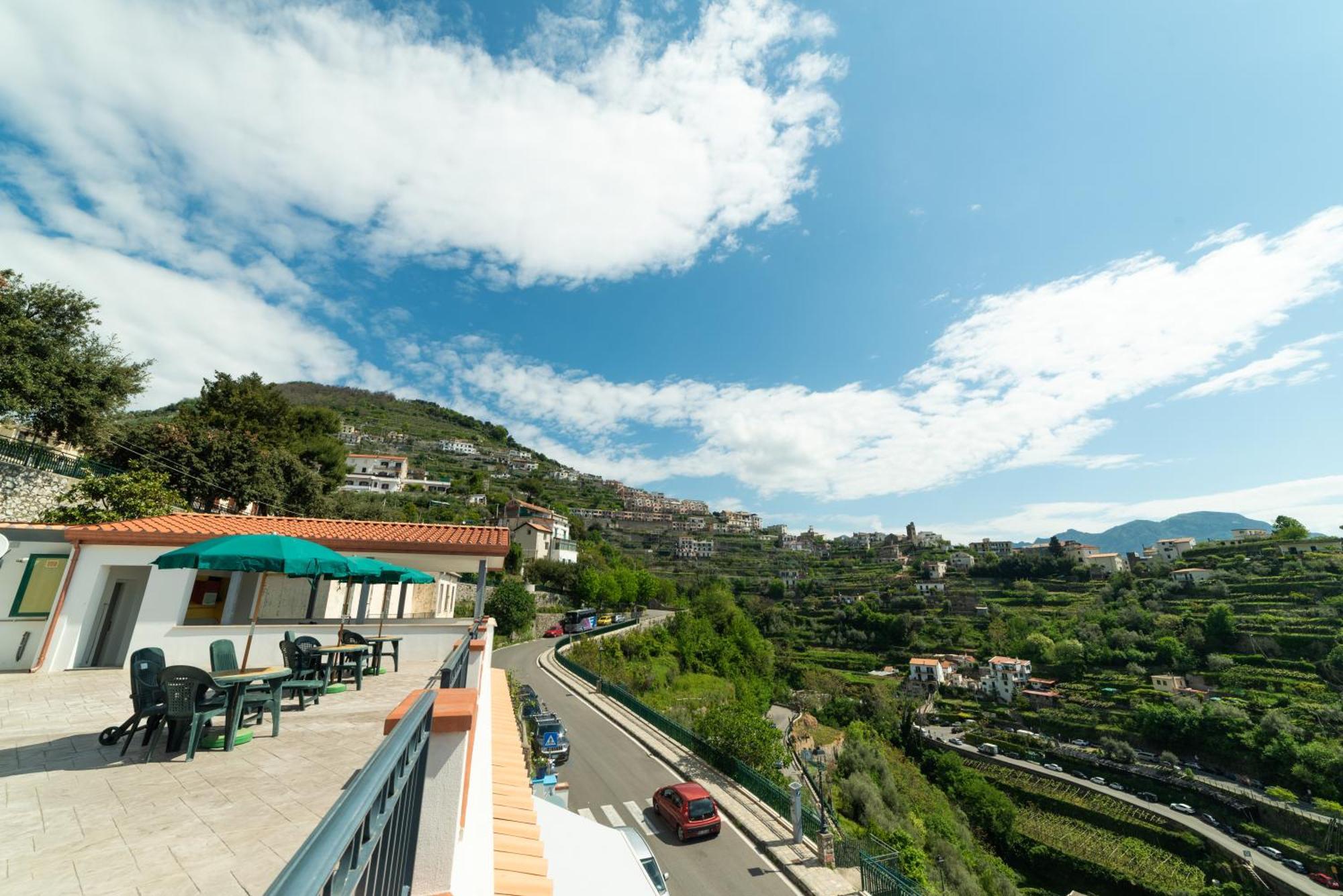 Suites In The Amalfi Coast - Guesthouse With Terrace Near Amalfi - Breathtaking View Of Ravello Scala Exterior photo